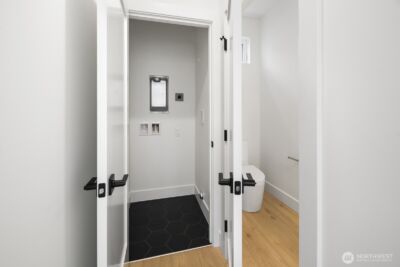 316 N 84th Street , Seattle, WA 98103 - Photo 10