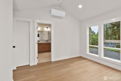 14308 Roslyn Place N, Seattle, WA 98133 - Photo 15