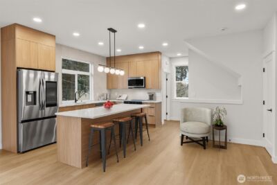 14308 Roslyn Place N, Seattle, WA 98133 - Photo 10