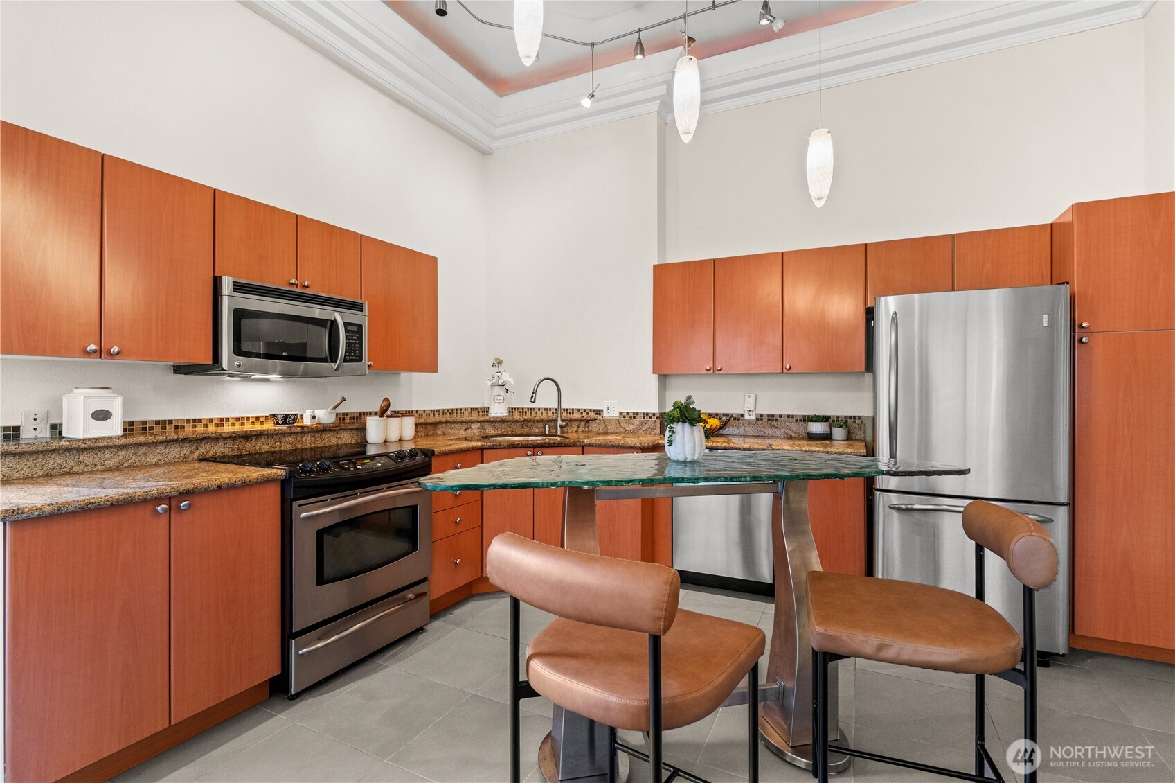 621 5th Avenue N #102, Seattle, WA 98109