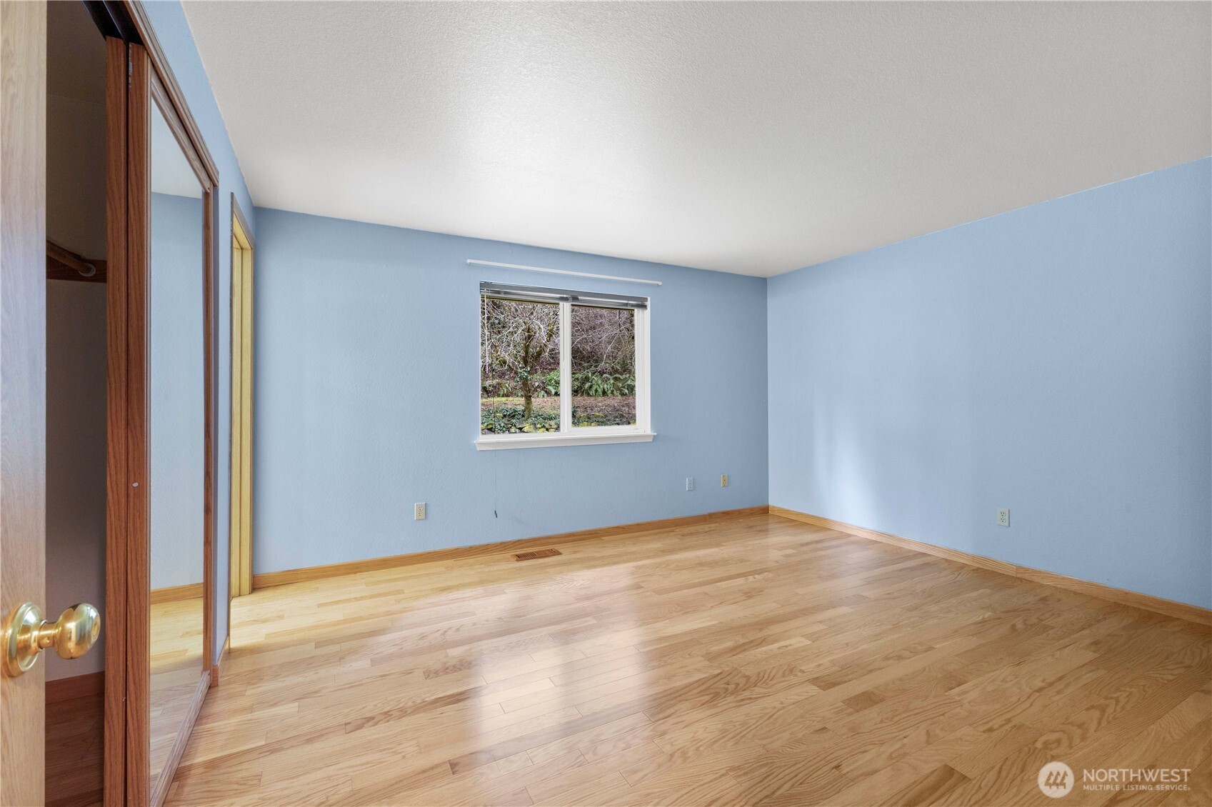 210 Country Estates Drive W, Rainier, WA 98576