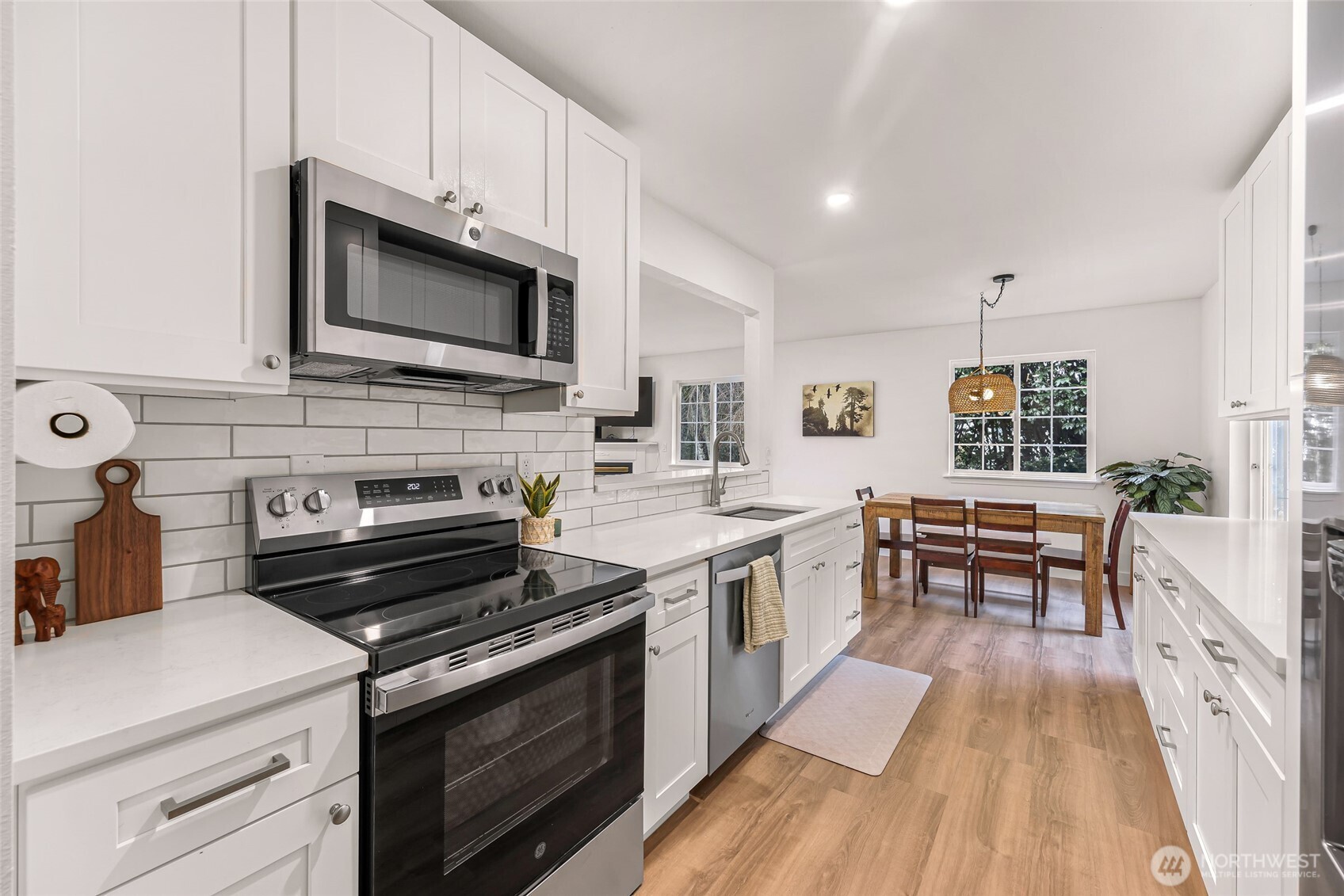 4844 Oakridge Drive , Blaine, WA 98230