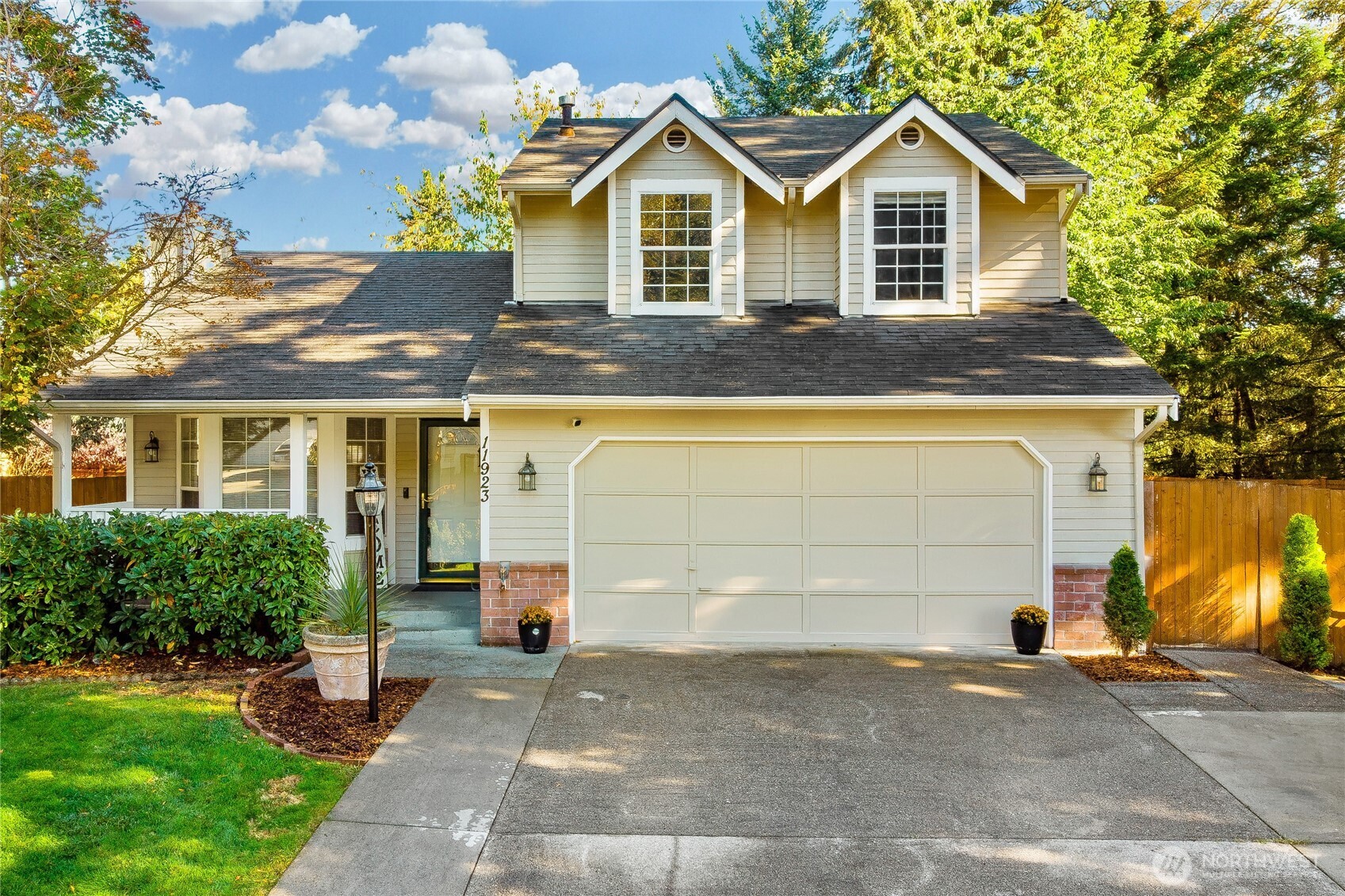 11923 207th Avenue E, Bonney Lake, WA 98391