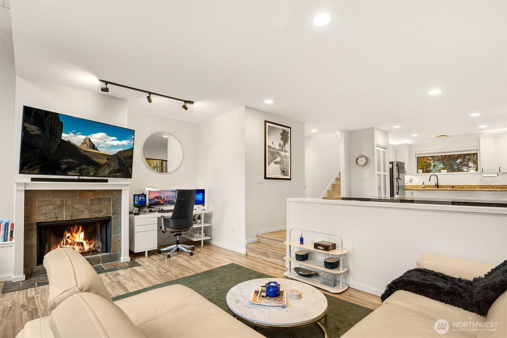 12 18th Avenue #A, Kirkland, WA 98033