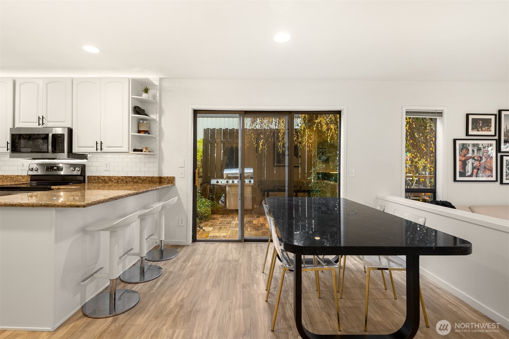 12 18th Avenue #A, Kirkland, WA 98033