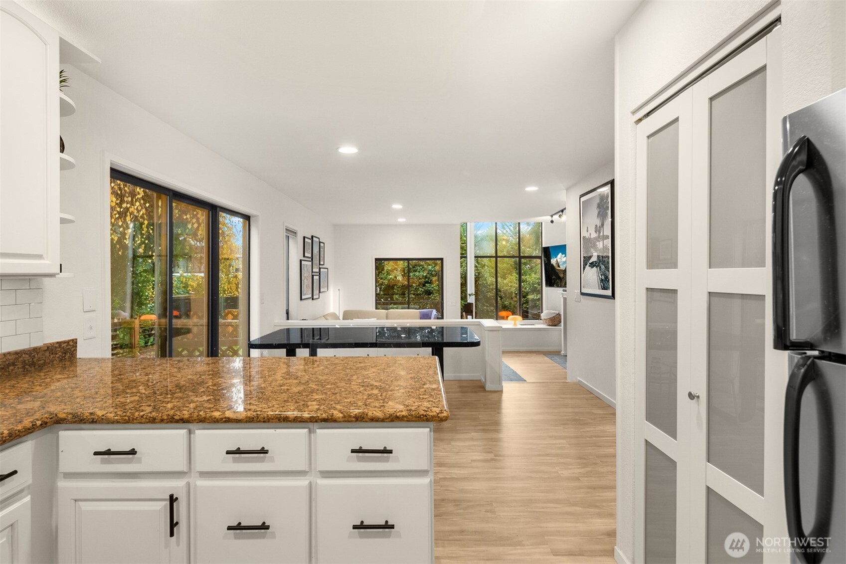 12 18th Avenue #A, Kirkland, WA 98033