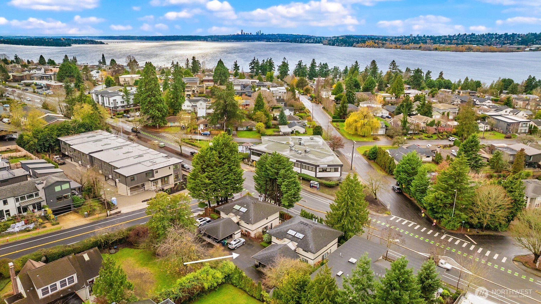12 18th Avenue #A, Kirkland, WA 98033