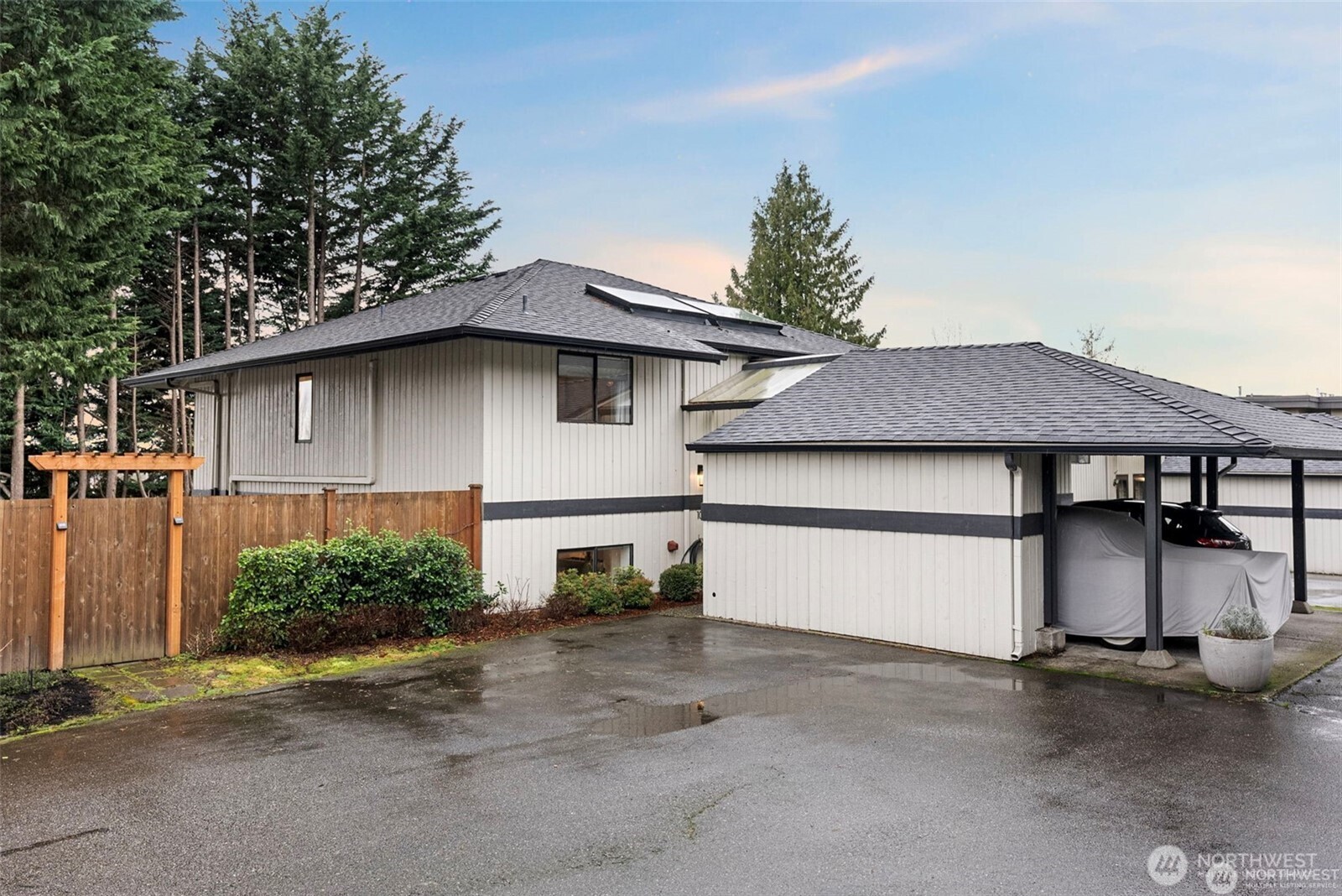 12 18th Avenue #A, Kirkland, WA 98033
