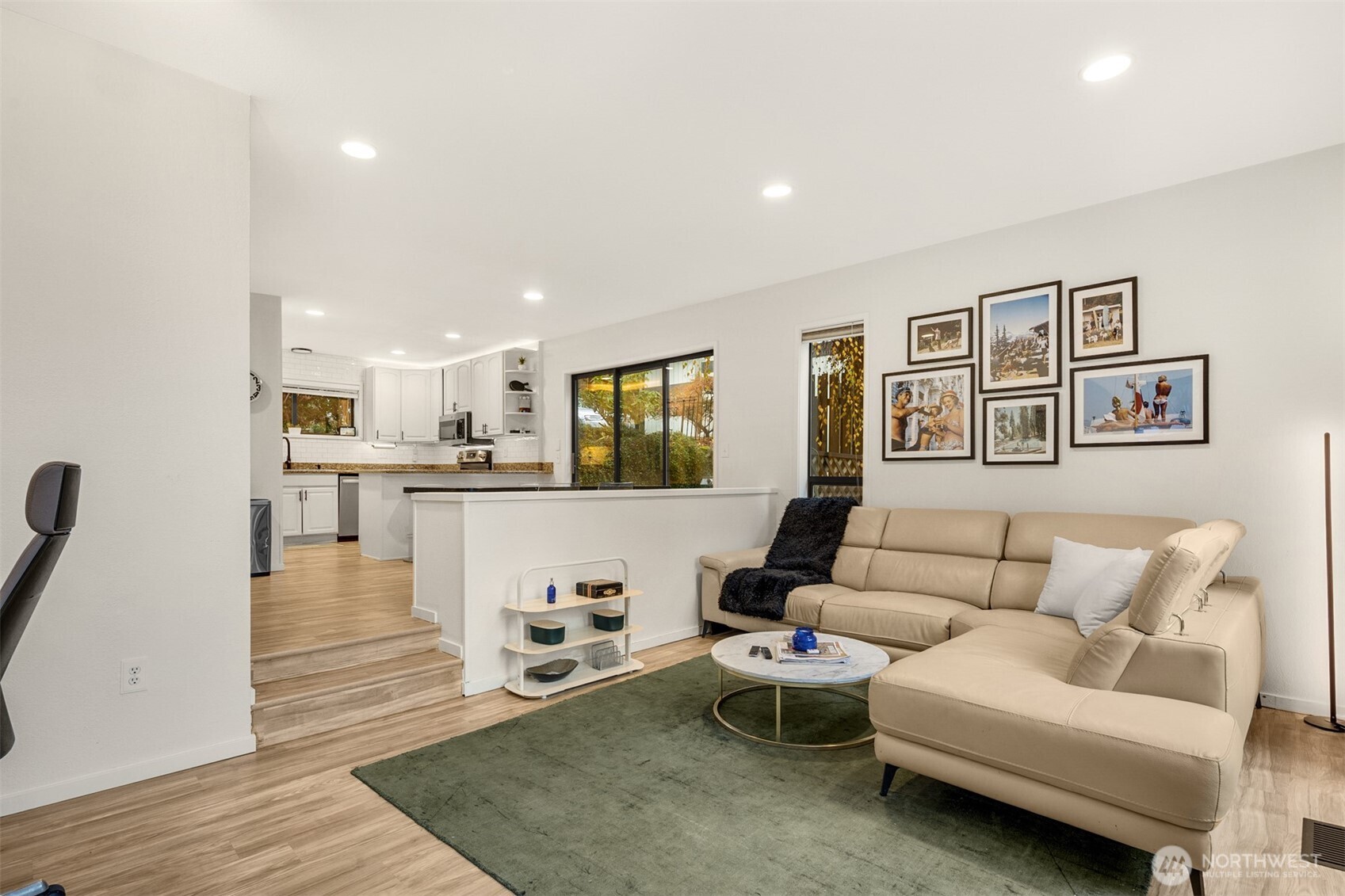 12 18th Avenue #A, Kirkland, WA 98033