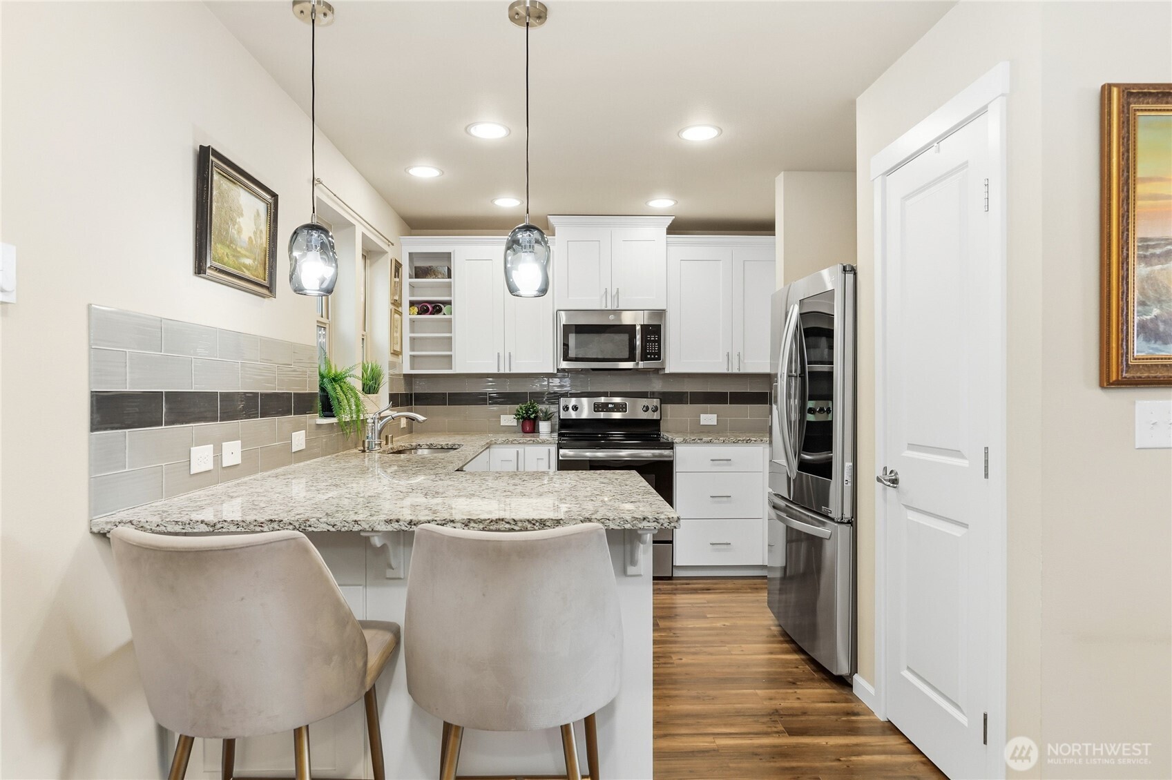 1776 Bungalow Way NE, Poulsbo, WA 98370