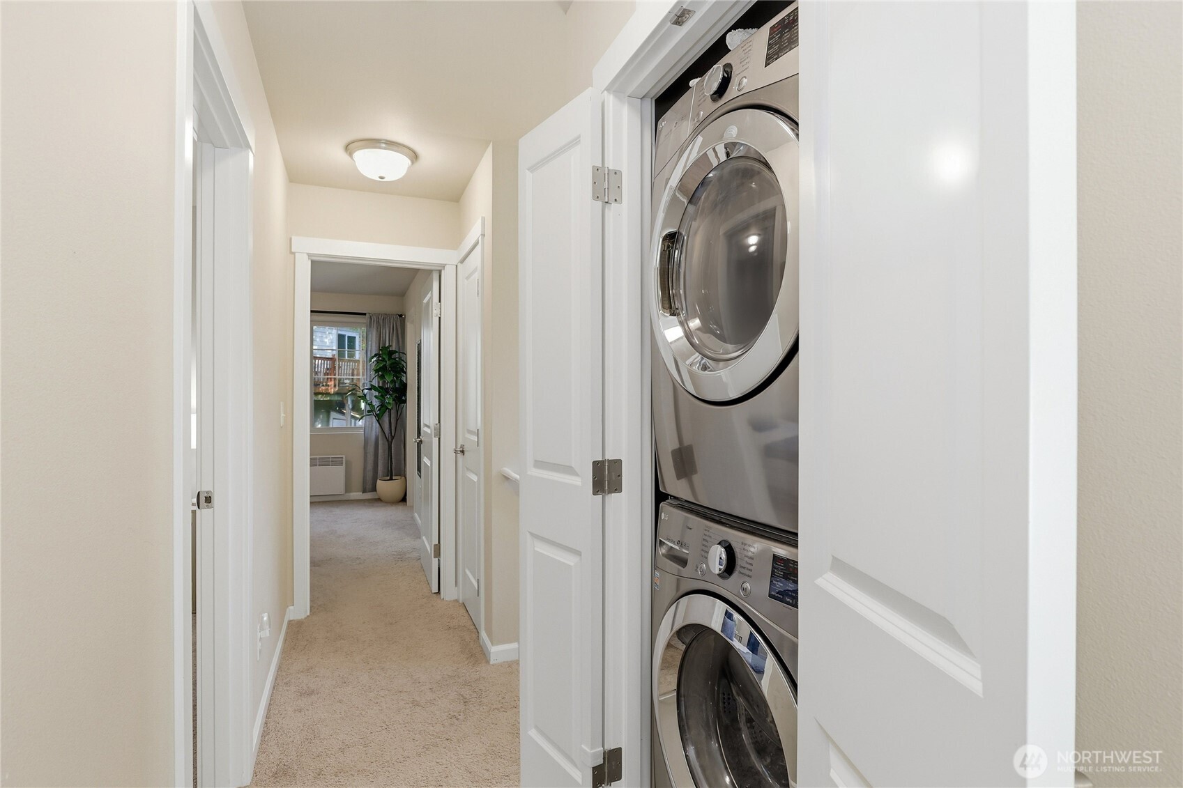 1776 Bungalow Way NE, Poulsbo, WA 98370