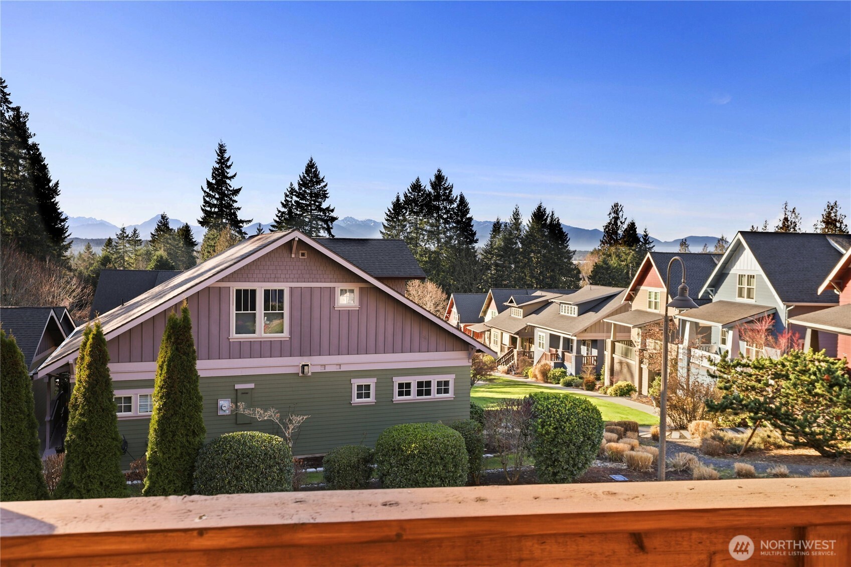 1776 Bungalow Way NE, Poulsbo, WA 98370