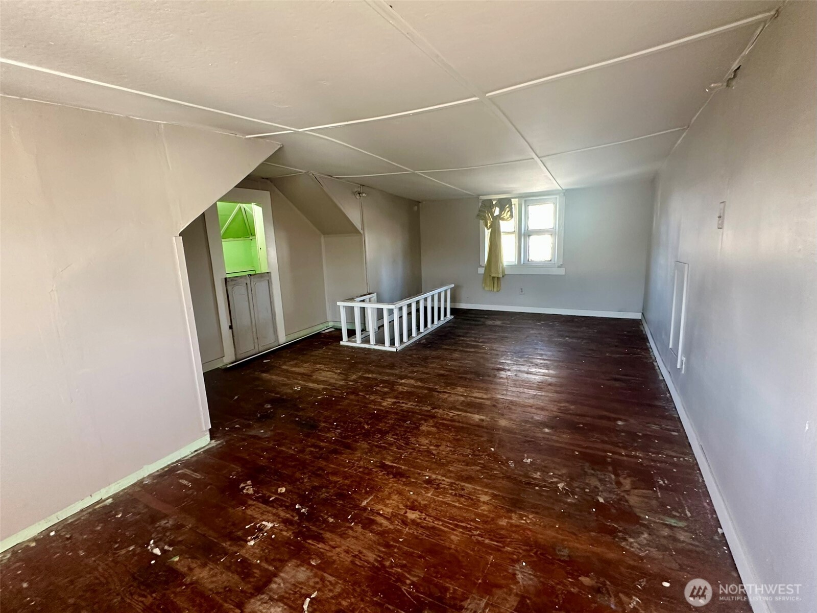 6443 S Warner Street , Tacoma, WA 98409