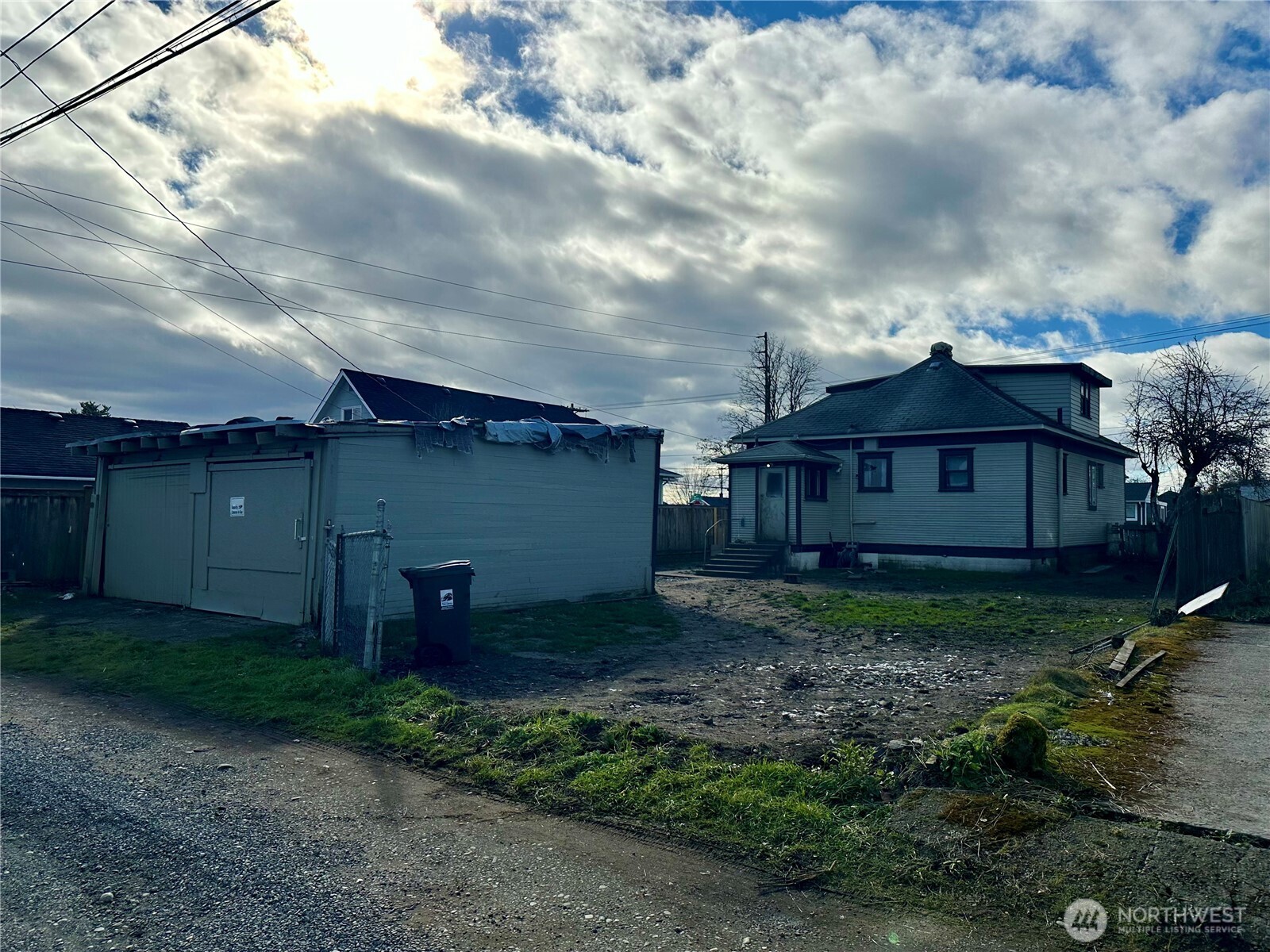 6443 S Warner Street , Tacoma, WA 98409