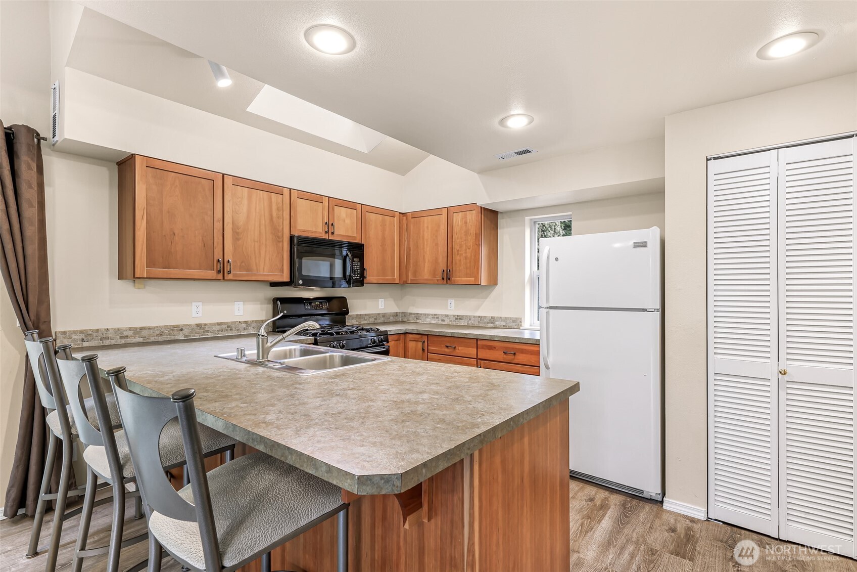 816 20th Street #100, Bellingham, WA 98225