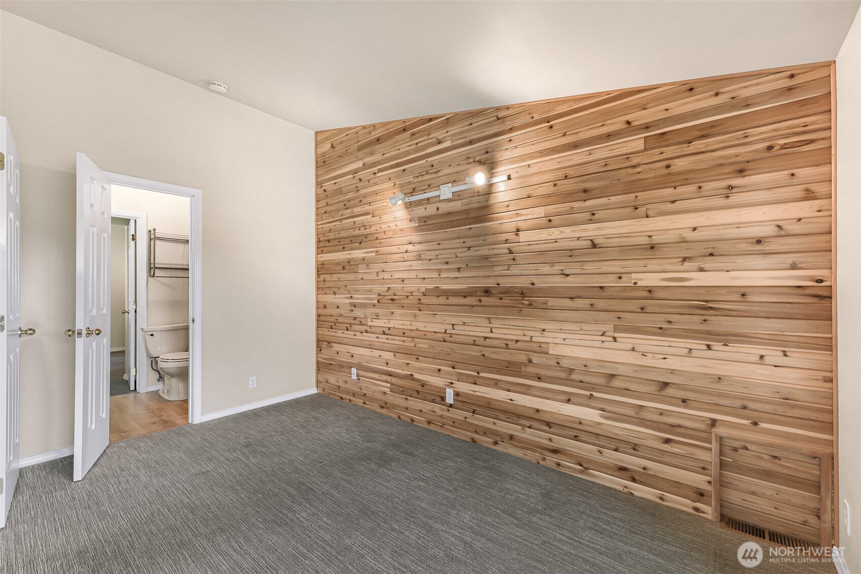 816 20th Street #100, Bellingham, WA 98225