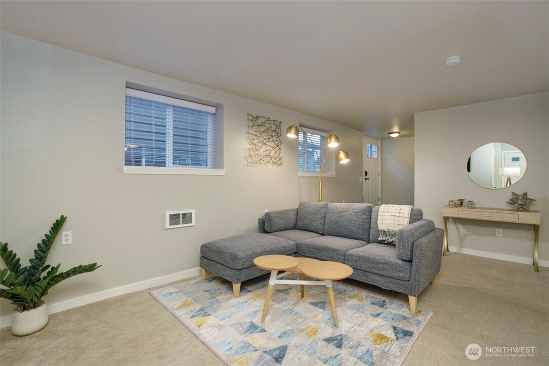 3936 Woodland Park Avenue N, Seattle, WA 98103