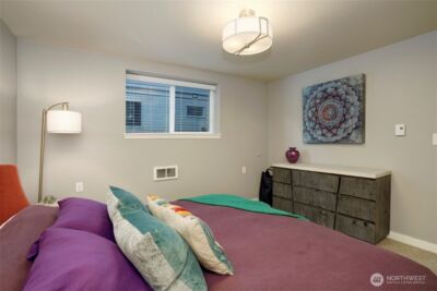 3936 Woodland Park Avenue N, Seattle, WA 98103 - Photo 27