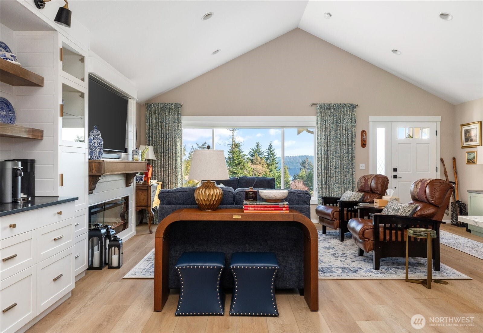 4890 Haines Road , Freeland, WA 98249