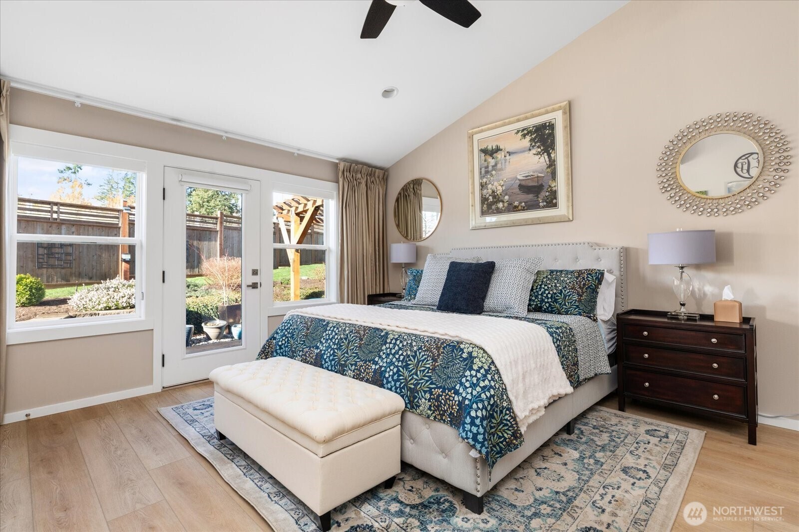 4890 Haines Road , Freeland, WA 98249