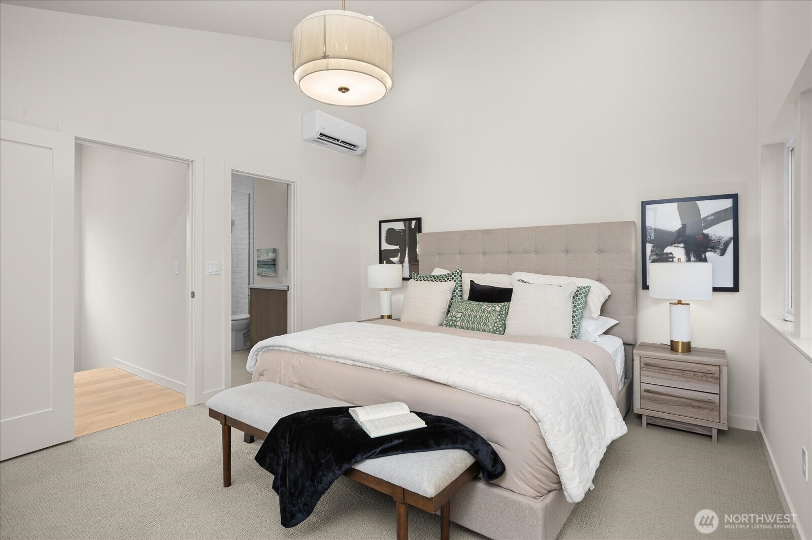 4222 Meridian Avenue N #B, Seattle, WA 98103