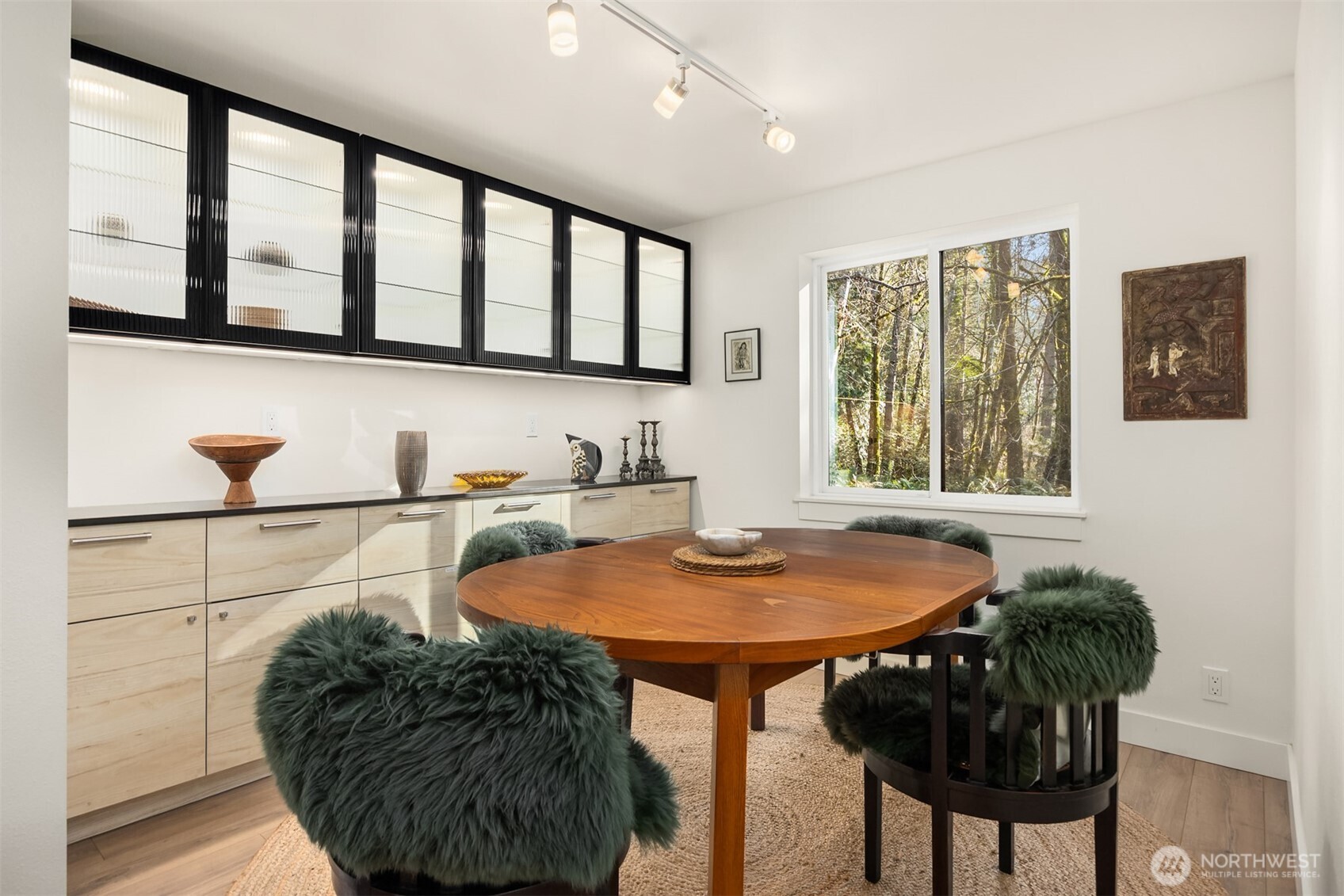 1524 Toe Jam Hill Road NE, Bainbridge Island, WA 98110