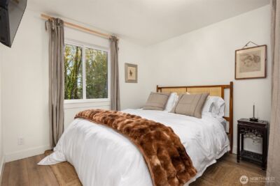 1524 Toe Jam Hill Road NE, Bainbridge Island, WA 98110 - Photo 16