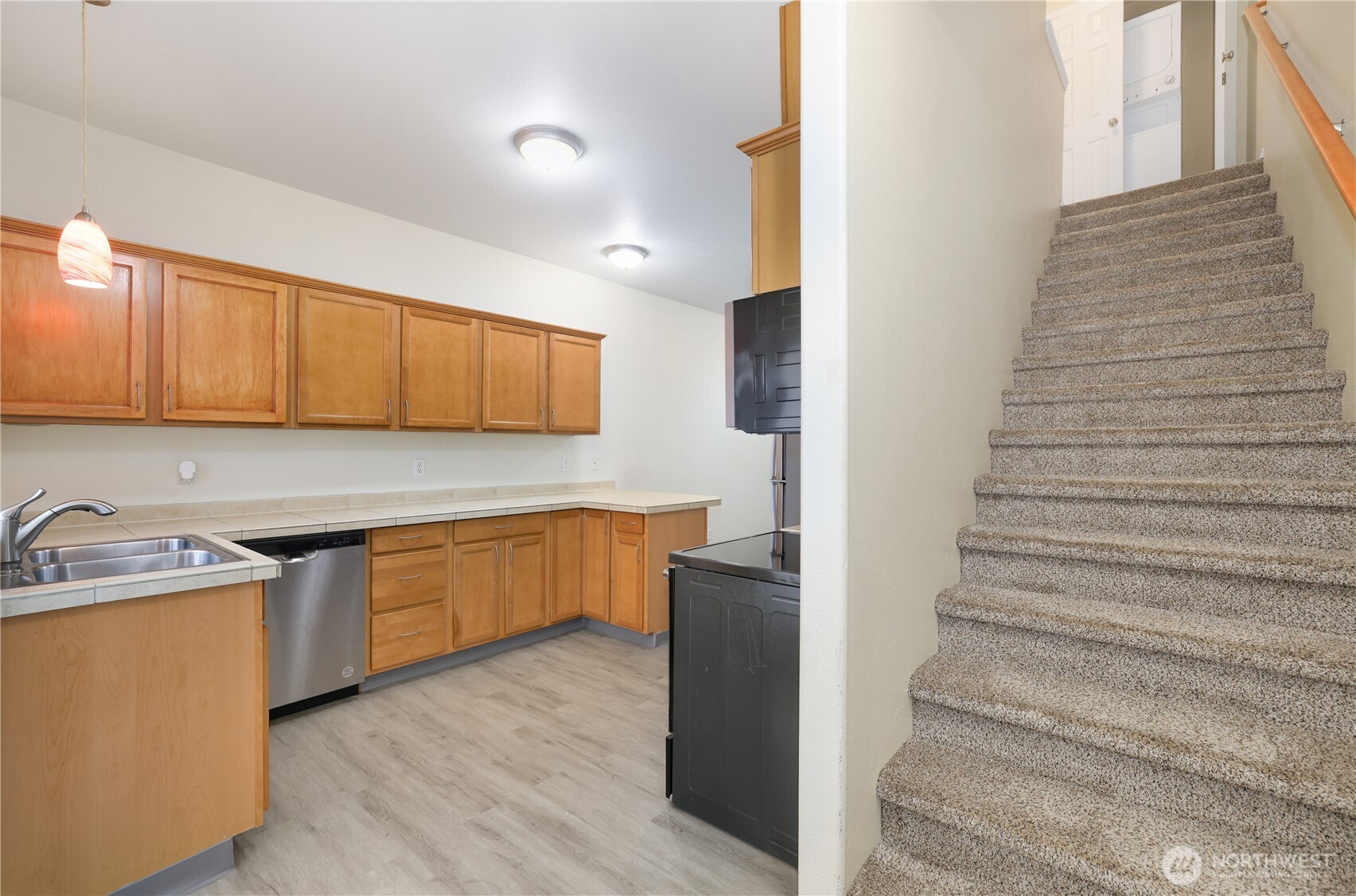 5207 Solberg Drive SW #B, Lakewood, WA 98499