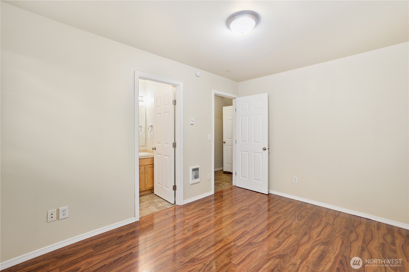 5207 Solberg Drive SW #B, Lakewood, WA 98499