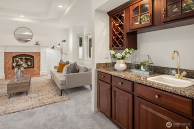 8550 NE 28th Street , Hunts Point, WA 98004 - Photo 17