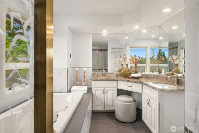 8550 NE 28th Street , Hunts Point, WA 98004 - Photo 27