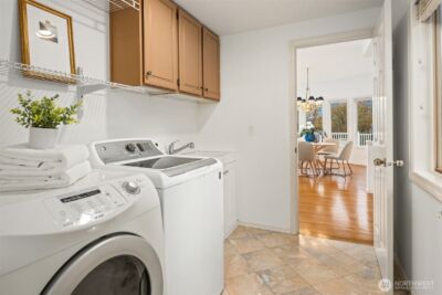 8550 NE 28th Street , Hunts Point, WA 98004 - Photo 31