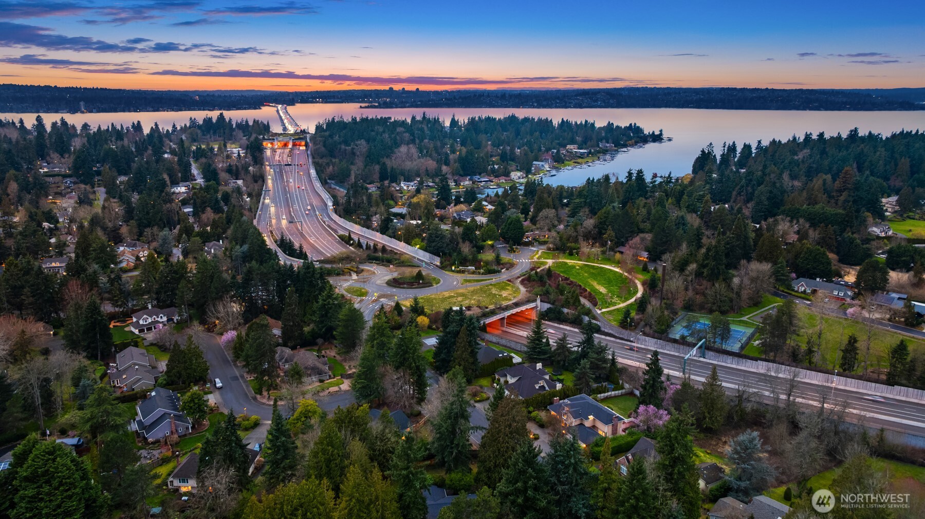 8550 NE 28th Street , Hunts Point, WA 98004