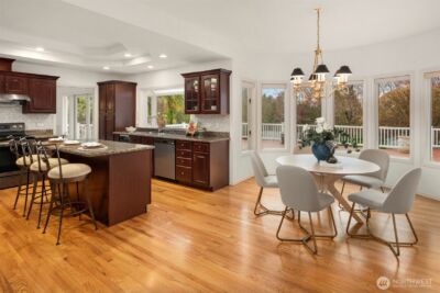 8550 NE 28th Street , Hunts Point, WA 98004 - Photo 10