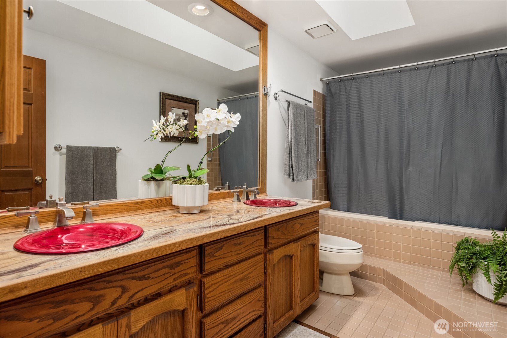 2048 213th Avenue NE, Sammamish, WA 98074