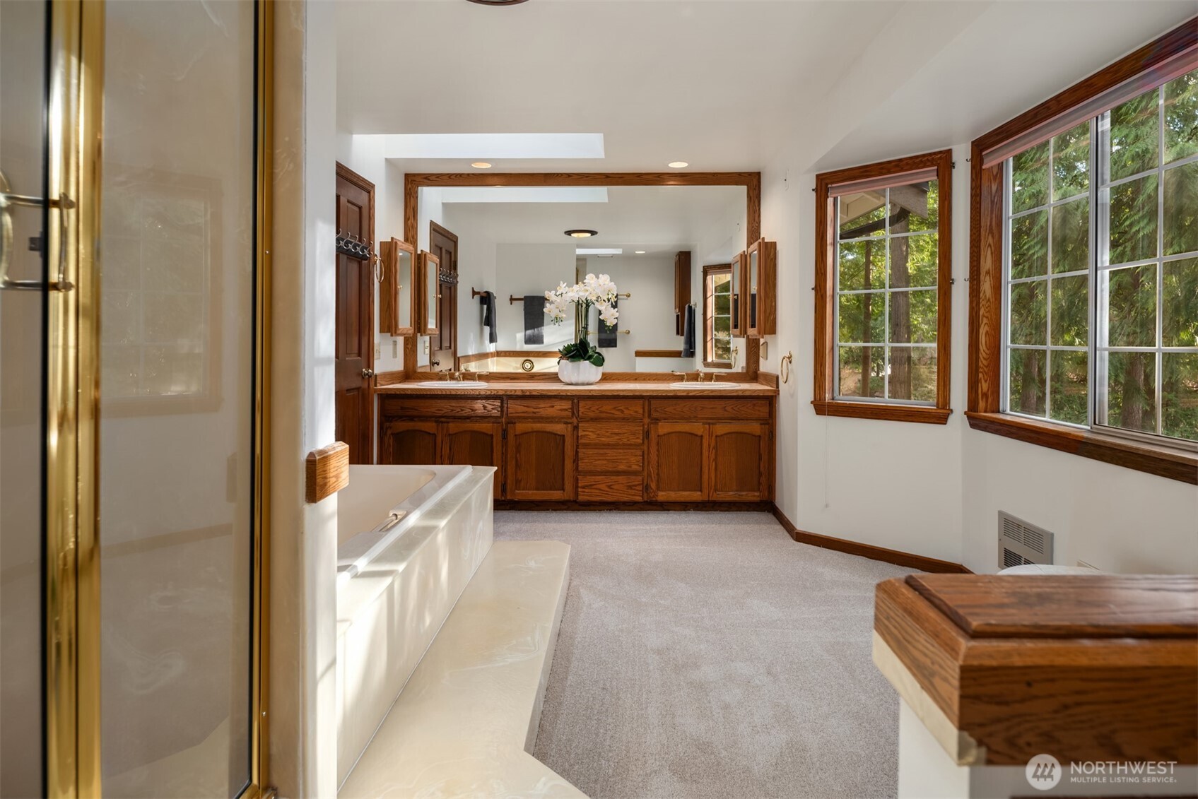 2048 213th Avenue NE, Sammamish, WA 98074