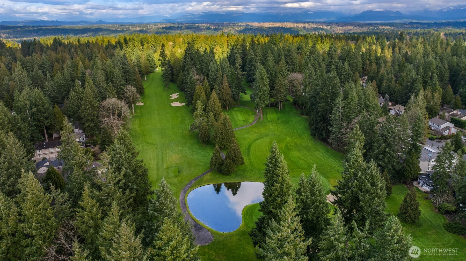 2048 213th Avenue NE, Sammamish, WA 98074