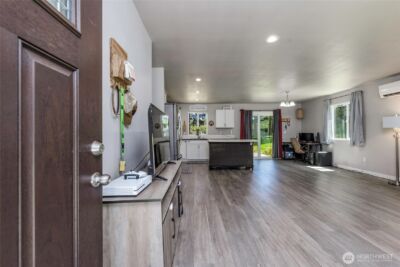 330 E Road of Tralee , Shelton, WA 98584 - Photo 5