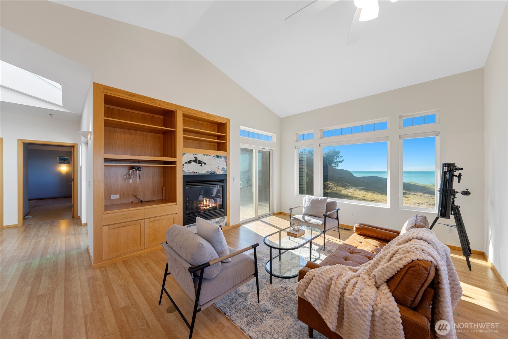 2337 West Beach Road , Oak Harbor, WA 98277