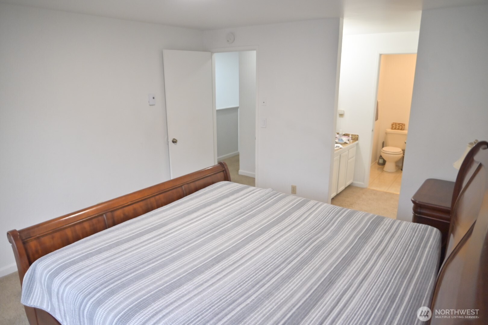 15624 8th Avenue SW #c, Burien, WA 98166