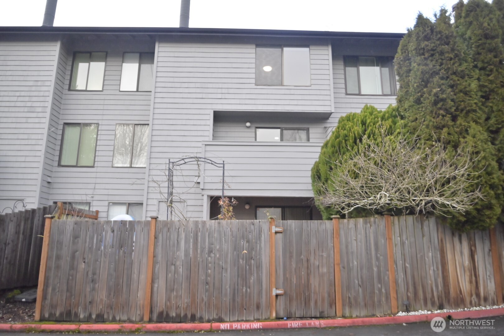 15624 8th Avenue SW #c, Burien, WA 98166