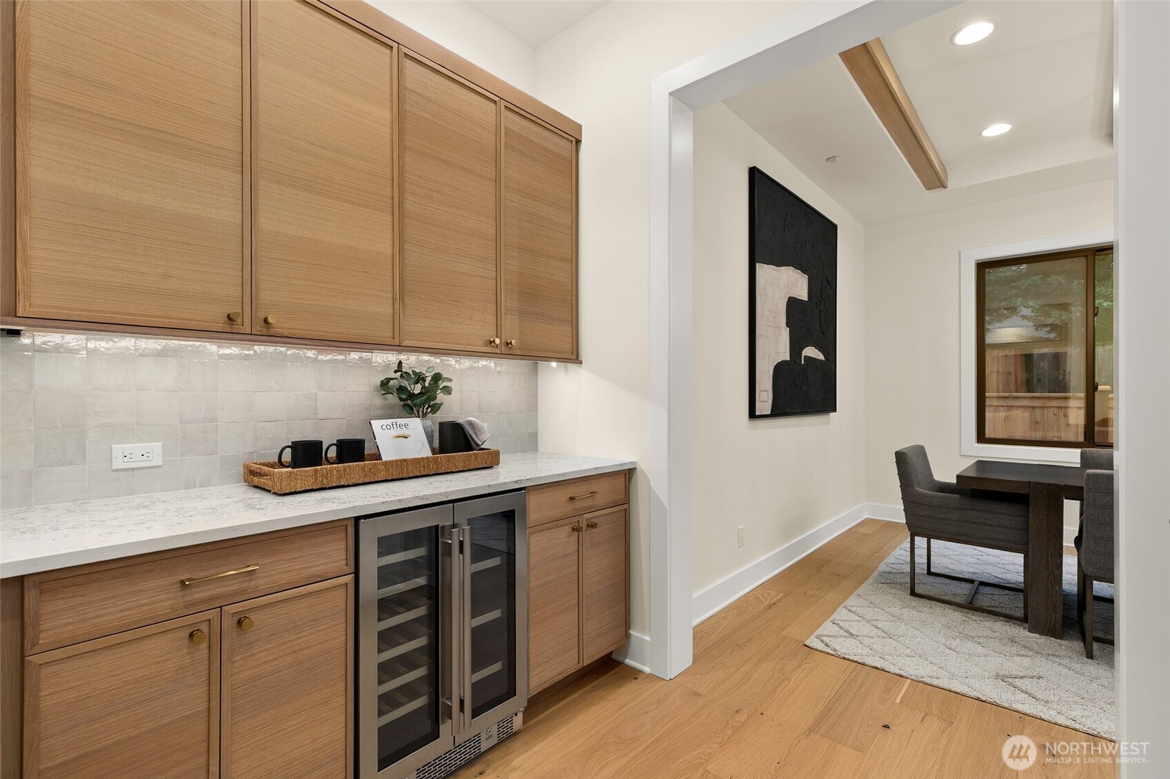 836 130th Avenue NE, Bellevue, WA 98005