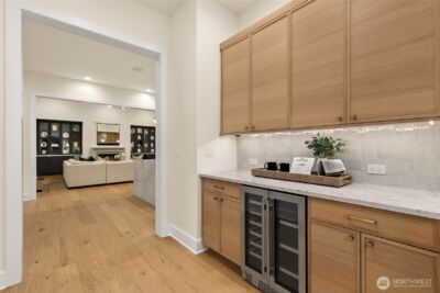 836 130th Avenue NE, Bellevue, WA 98005 - Photo 15