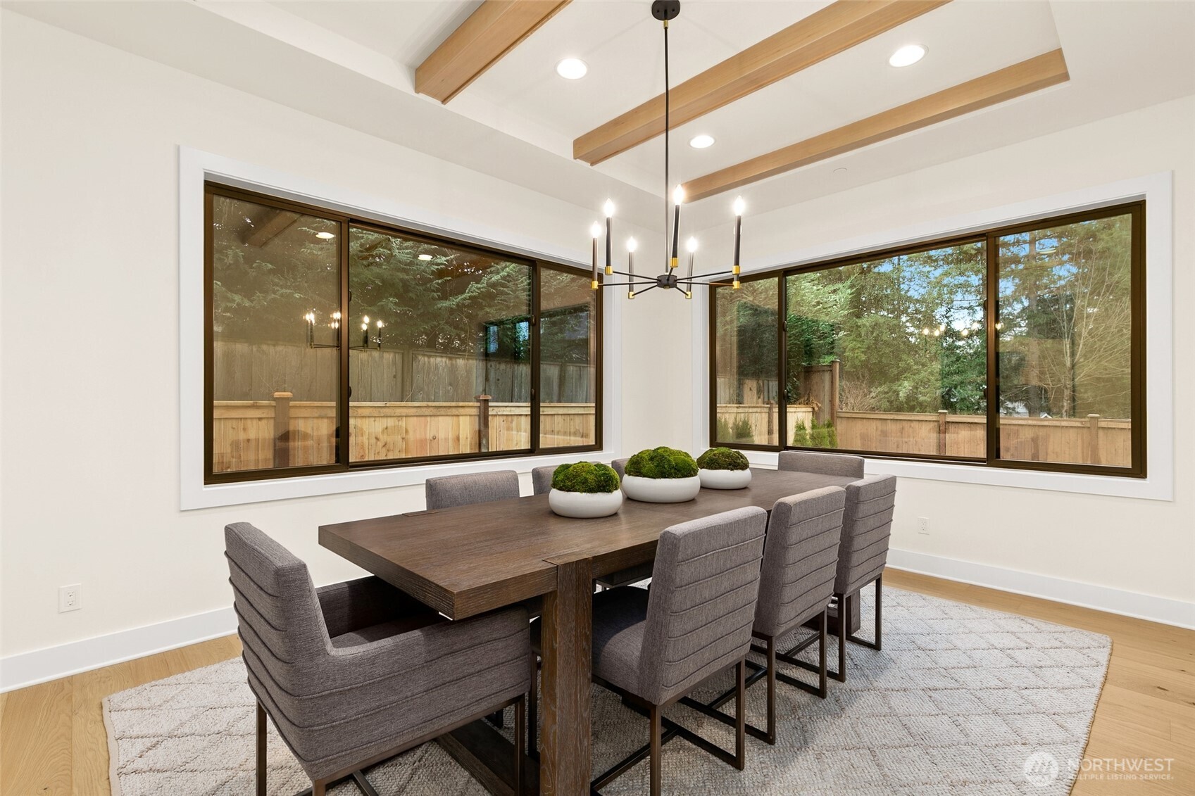 836 130th Avenue NE, Bellevue, WA 98005