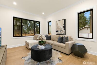 836 130th Avenue NE, Bellevue, WA 98005 - Photo 17