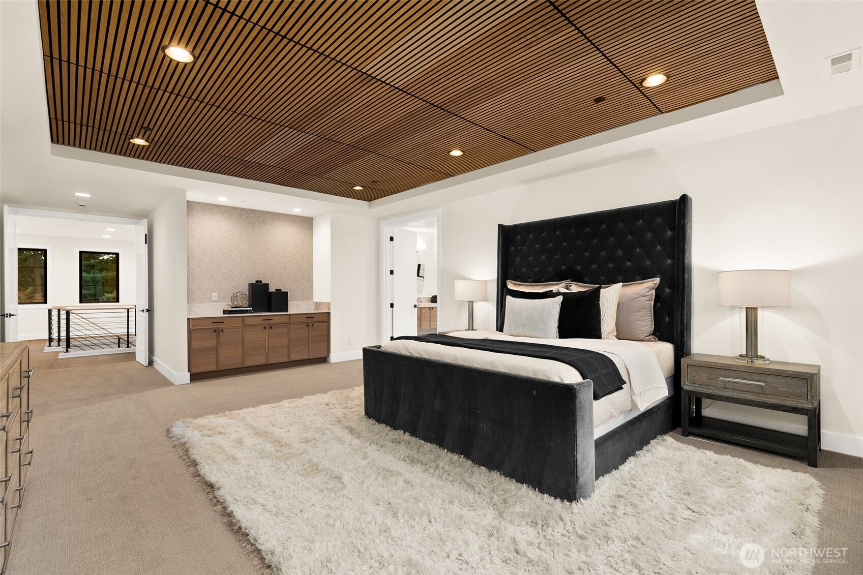 836 130th Avenue NE, Bellevue, WA 98005