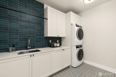 836 130th Avenue NE, Bellevue, WA 98005 - Photo 33