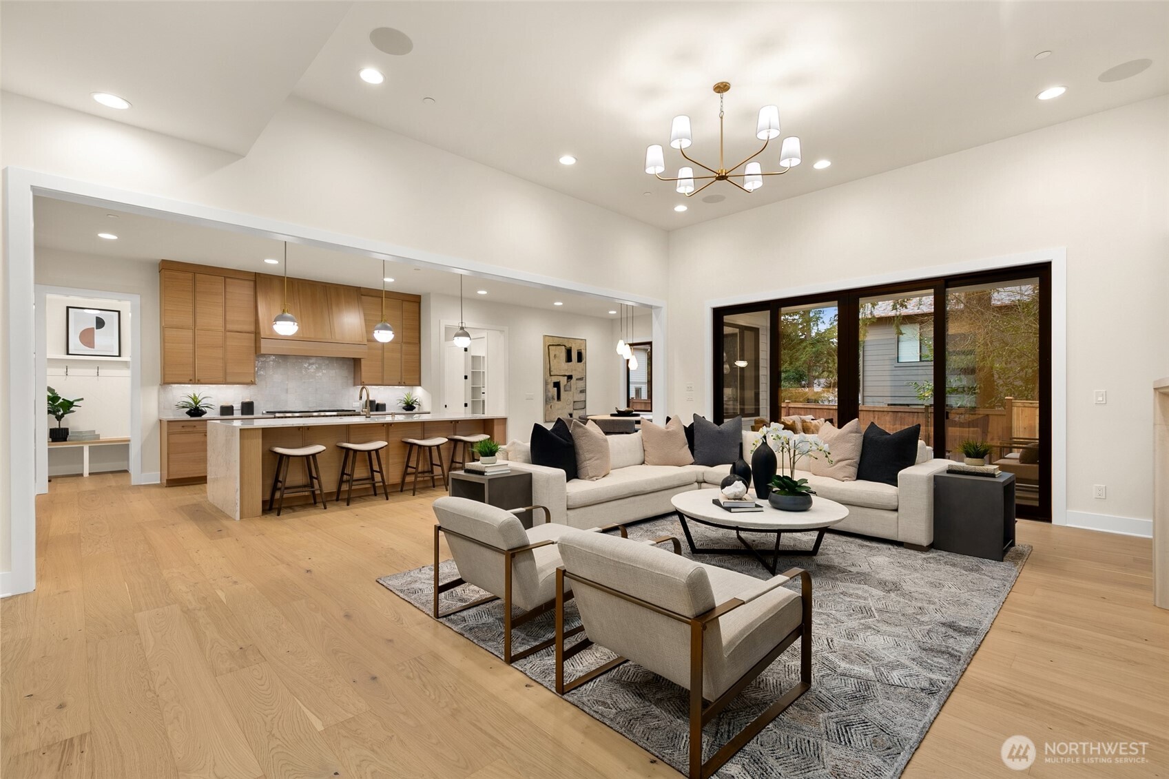 836 130th Avenue NE, Bellevue, WA 98005