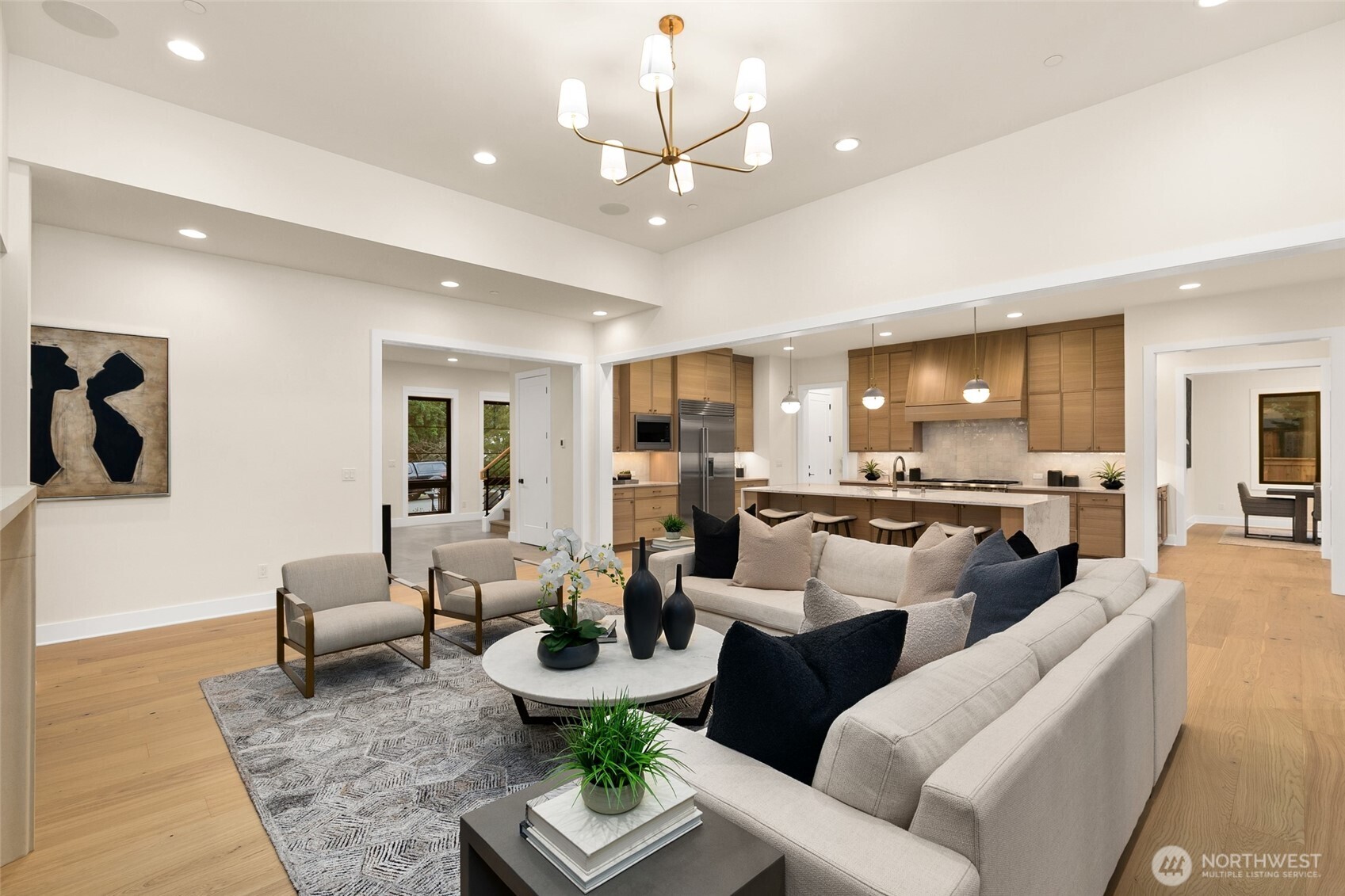 836 130th Avenue NE, Bellevue, WA 98005