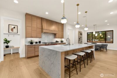 836 130th Avenue NE, Bellevue, WA 98005 - Photo 8